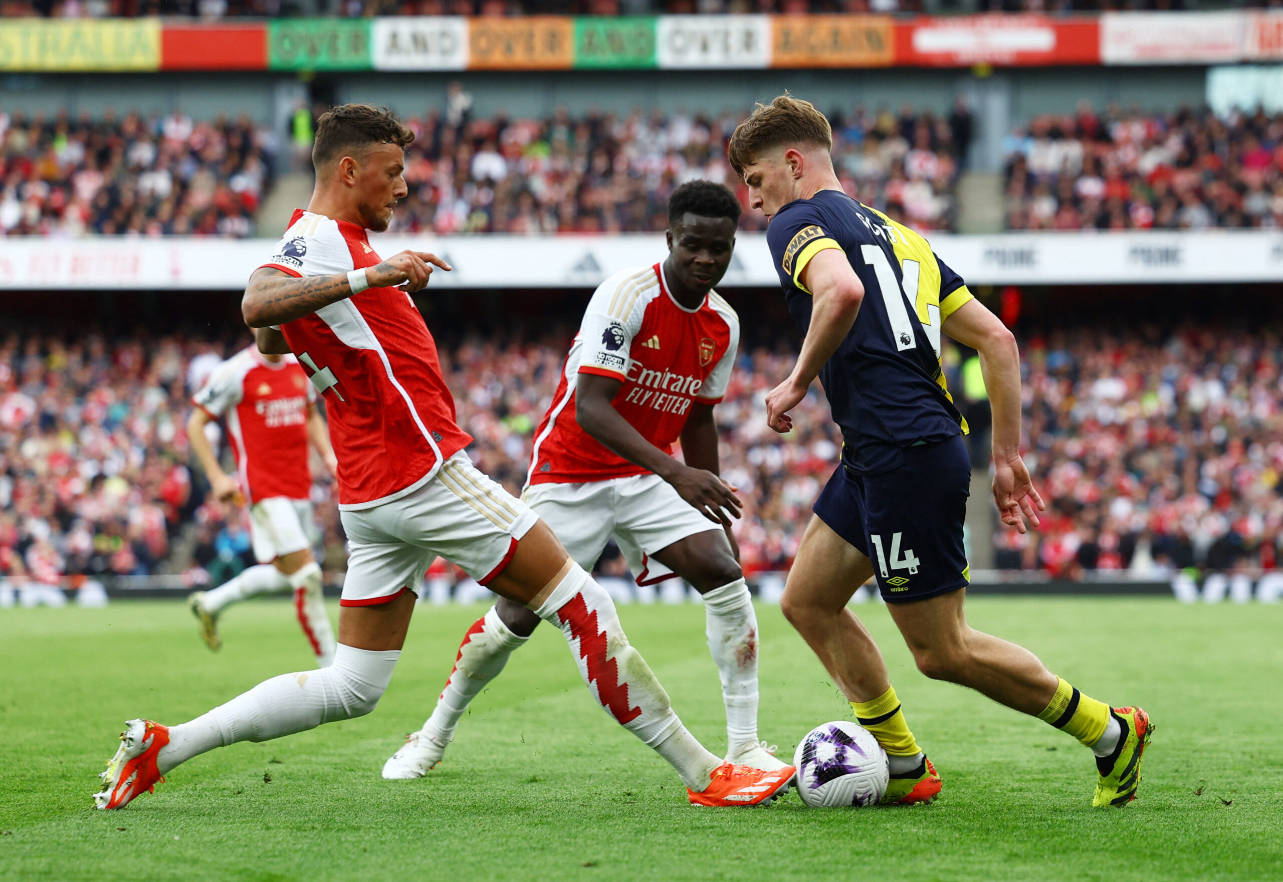 arsenal-vs-afc-bournemouth-0930-25-07-191854.jpg