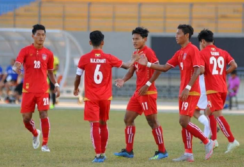 Suýt thua trước U19 Việt Nam, HLV Myanmar tung hô trọng tài lên mây